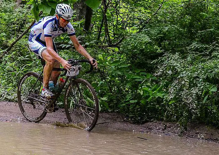 gravel bike racing