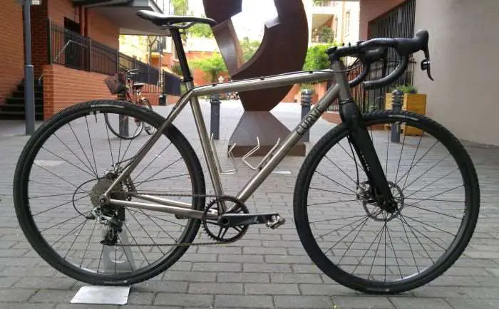 curve titanium bikes