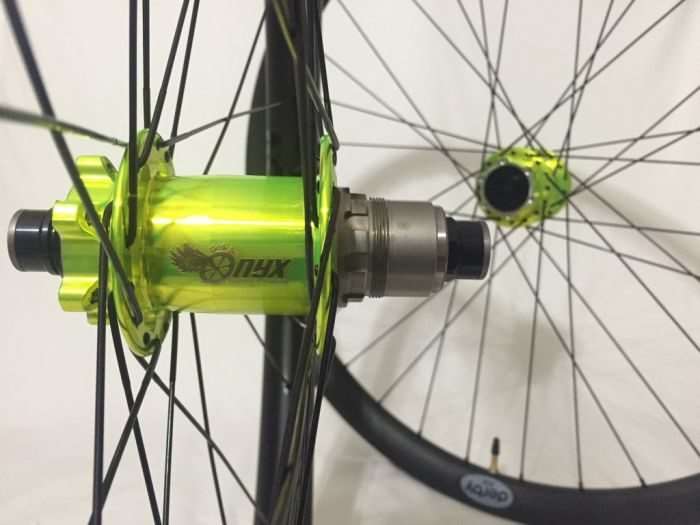 Onyx hubs shown with a SRAM XD freehub body. Onyx offers some very unique colors!