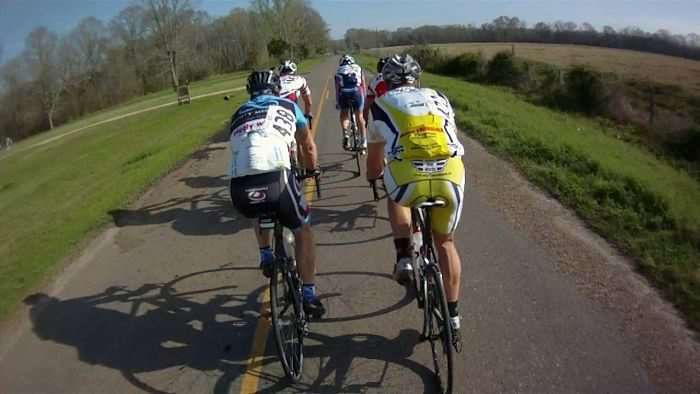 Breakaway at the 2011 Rouge Roubaix works a rotating paceline.