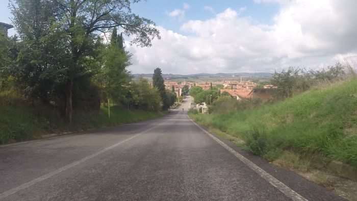 Descending into Buonconvento.