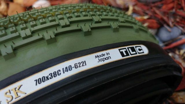 panaracer gravelking colored tires