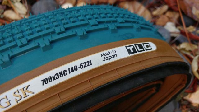 panaracer gravelking colored tires