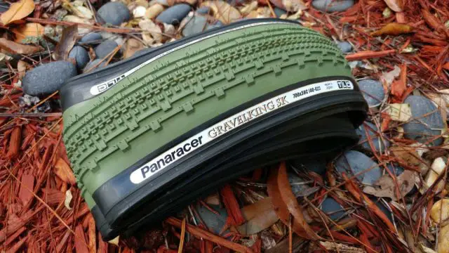 panaracer gravelking colored tires