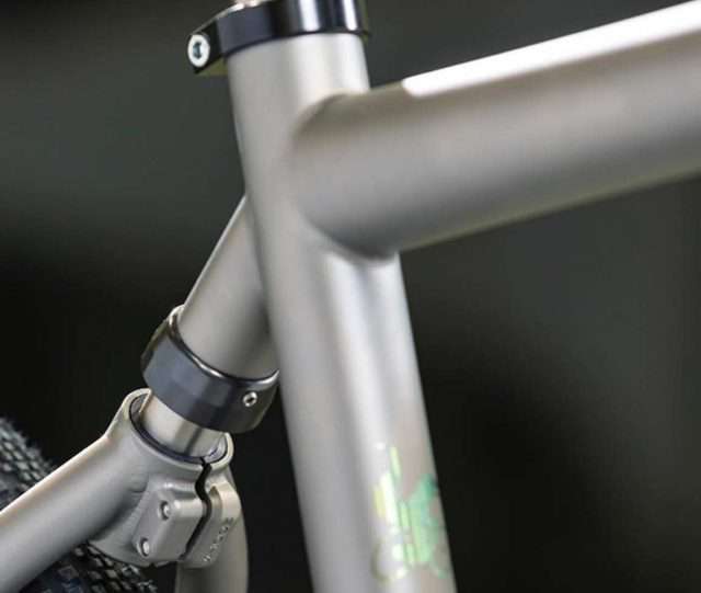 Routt YBB Suspension Titanium Gravel Bike