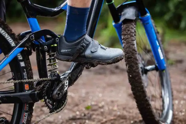 giant bicycles offroad shoes 2019