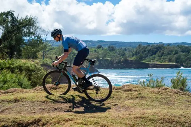 hawaii gravel cycling