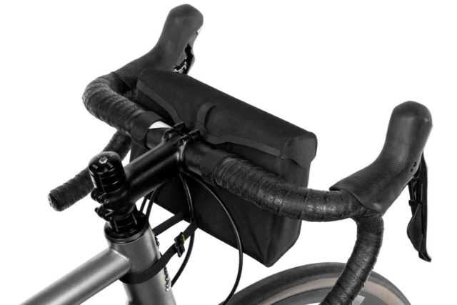 apidura top tube and handlebar bag