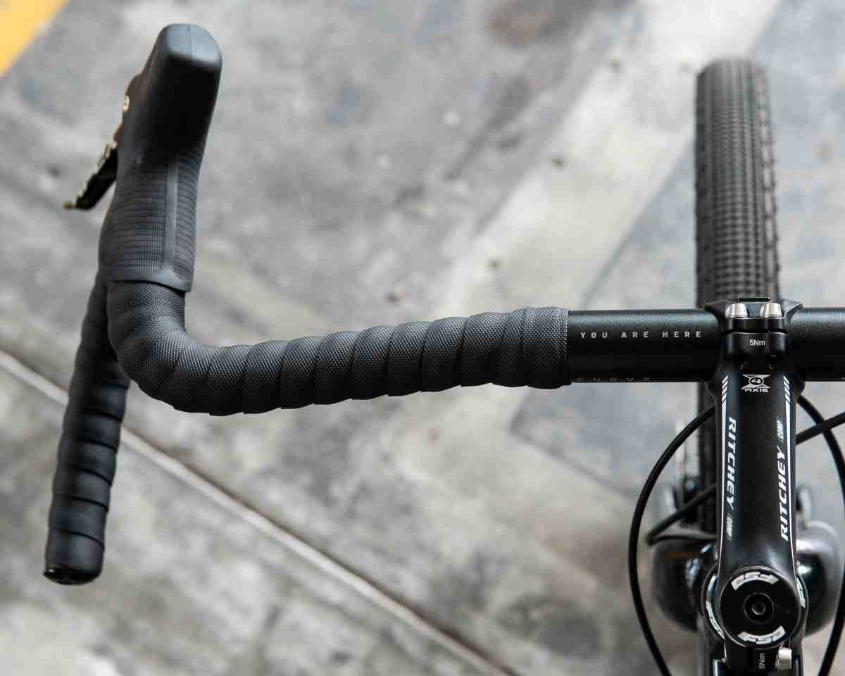 choosing a gravel bike handlebar
