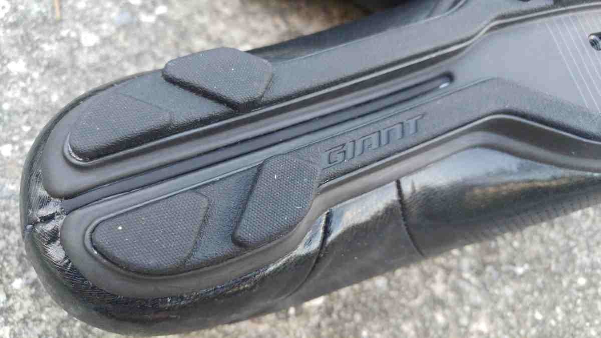 giant charge pro shoe review