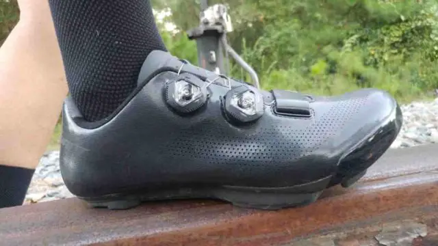 giant charge pro shoe review