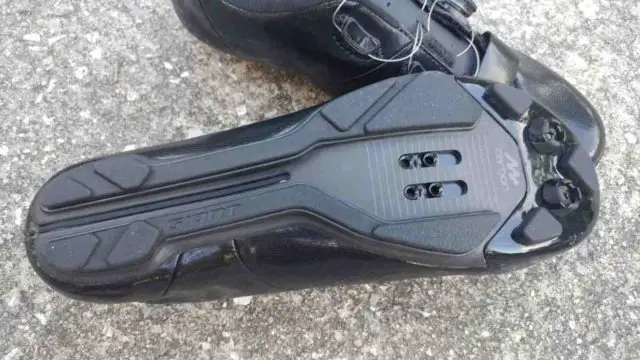 giant charge pro shoe review