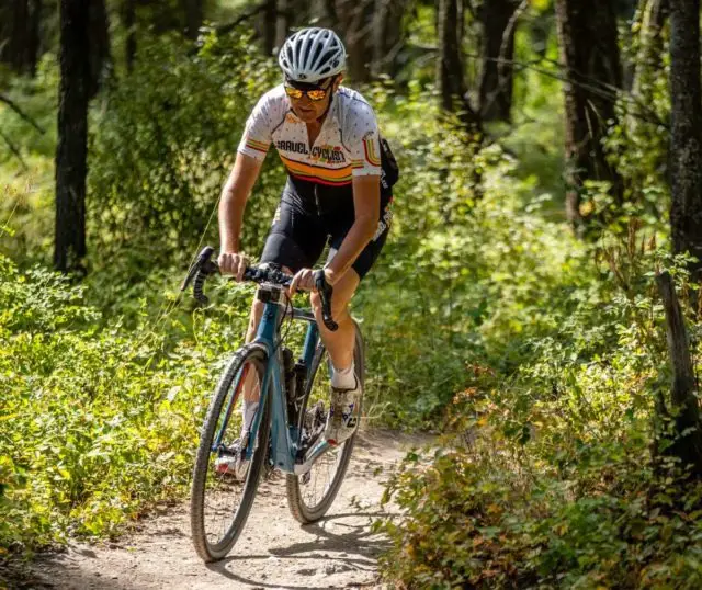 pivot vault gravel bike review