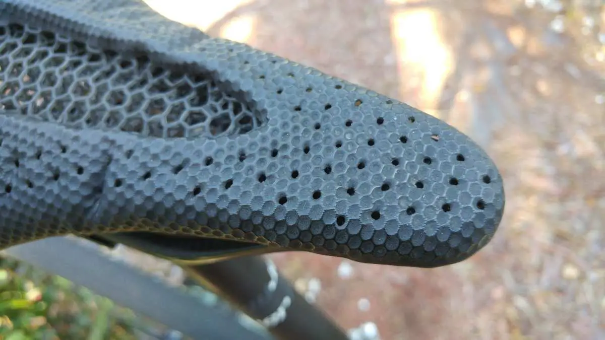 specialized mirror saddle