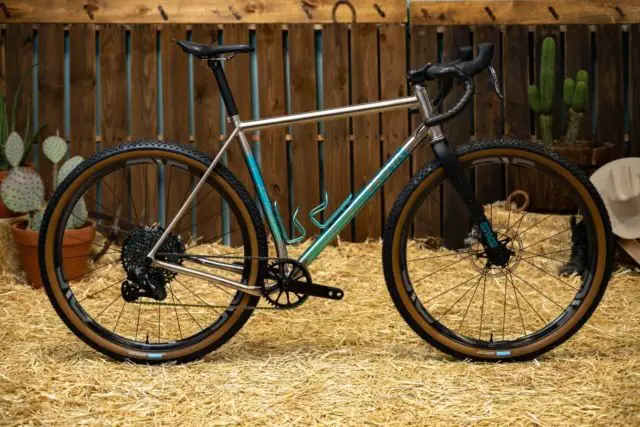 enve builder round-up show 2020 prova cycles