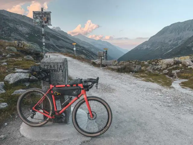 italian alps gravel cycling