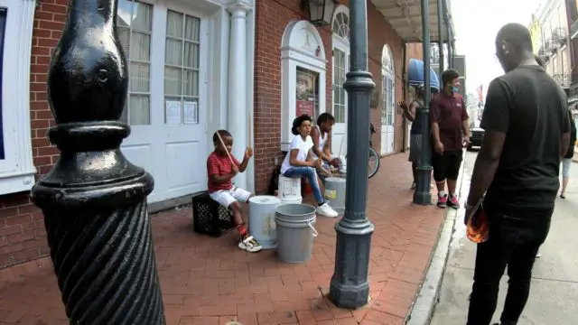 tour new orleans on bicycle