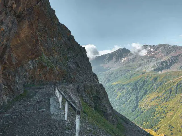 italian alps gravel cycling