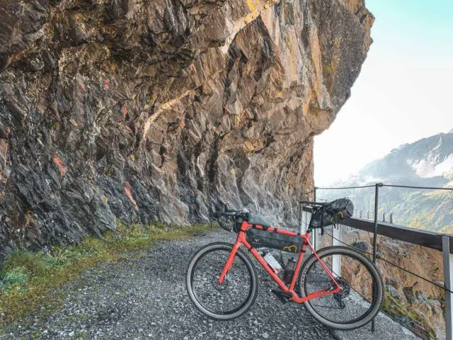 italian alps gravel cycling