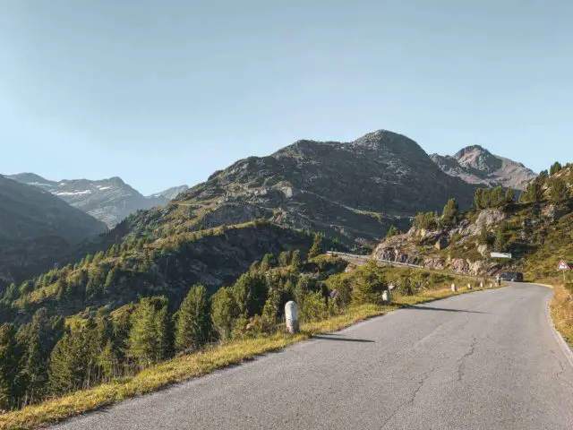 italian alps gravel cycling