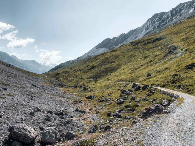 stelvio pass gravel cycling