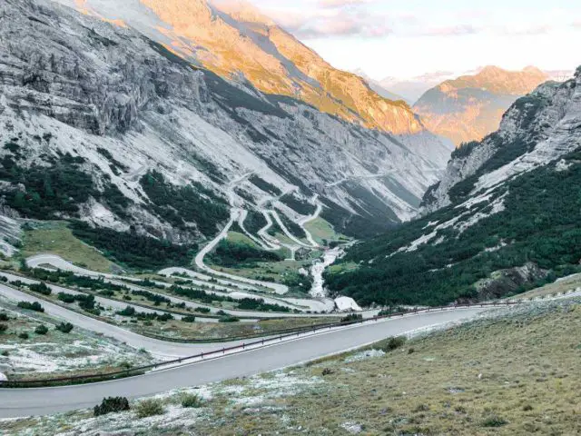 stelvio pass gravel cycling