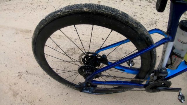 tubeless gravel tire fail
