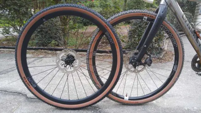 knobby tires on gravel bikes