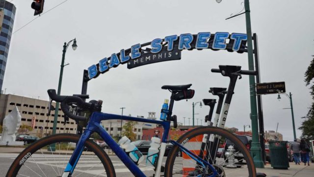 tour memphis tennessee by bicycle