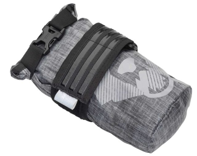 Wolf Tooth Components B-RAD TekLite Roll-Top Bag review