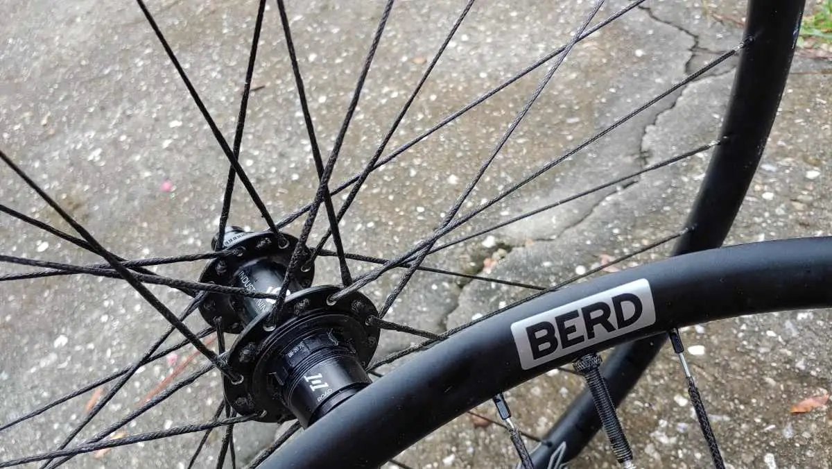 atomik berd spokes algr29 aluminum performance gravel wheels