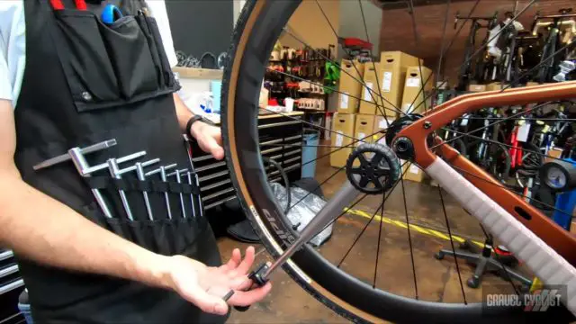 building a bike with sram rival etap axs