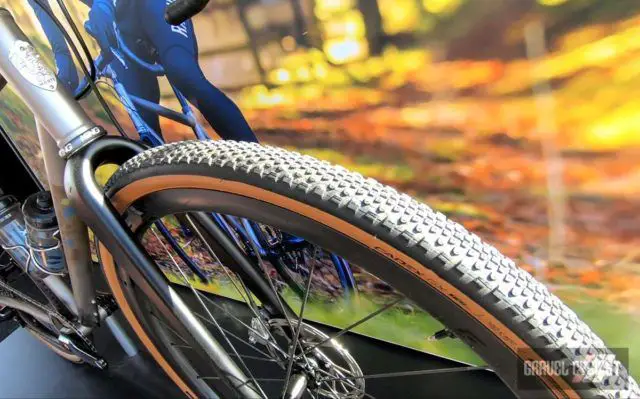 cadex cycling gravel wheels