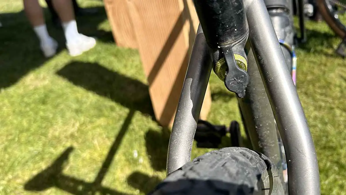 landyachtz gravel bike review
