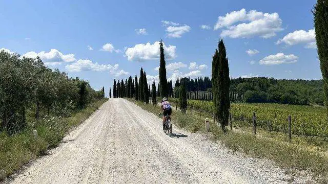 trek travel tuscany gravel trip 2023