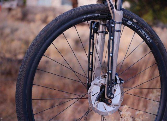 old man mountain axle pack review