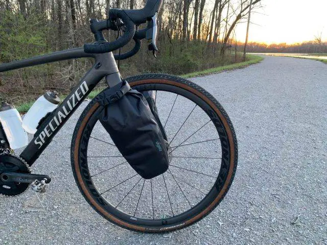 tailfin cycling fork pack review