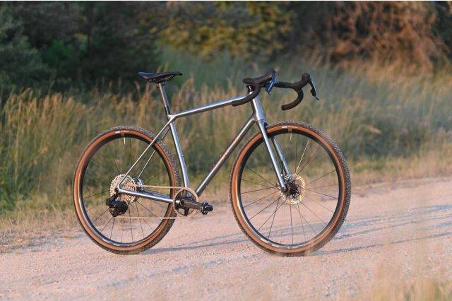 cycles cadence gravel eon review