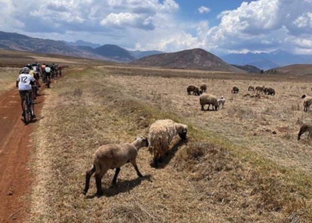 Sacred Valley of Cusco peru gravel cycling adventure