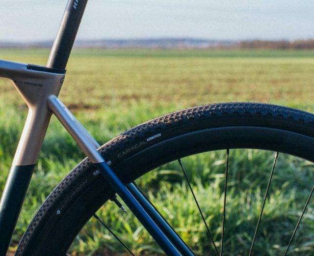 hutchinson caracal tire review