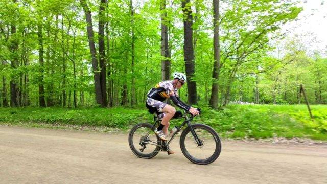 roughneck gravel roubaix 2025