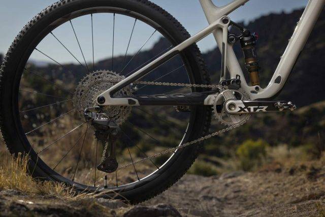 Shimano XTR M9200 Di2 Wireless