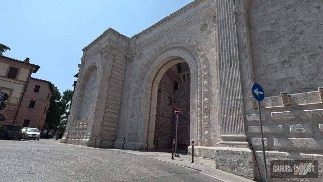 foligno to perugia cycling experience