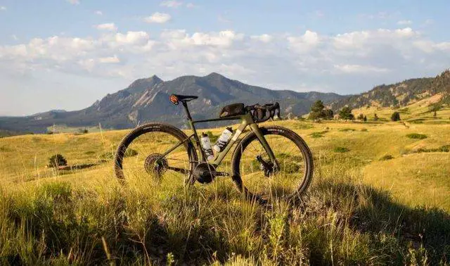 HUNT 25 Carbon Gravel X-Wide review