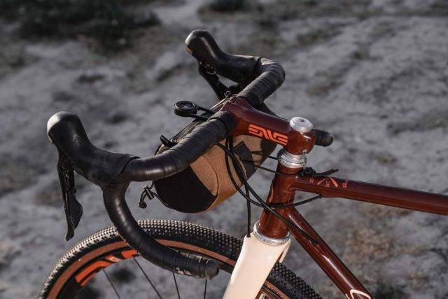 snek cycling walrus stache review