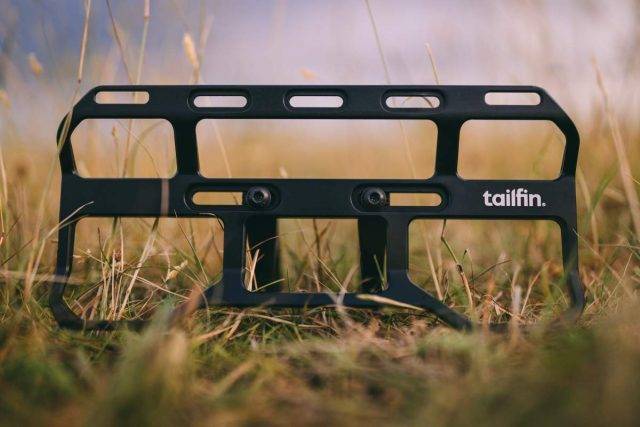tailfin bar cage review