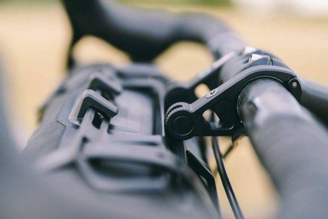 tailfin bar cage review