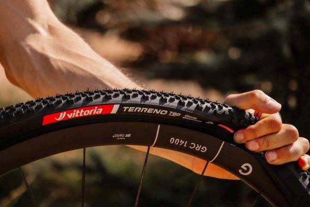 vittoria gravel endurance range
