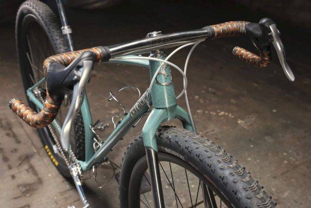 btchn bikes 32 inch gravel bike