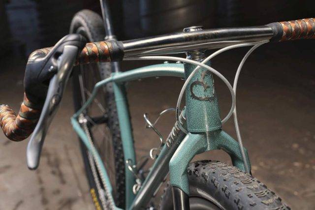 btchn bikes 32 inch gravel bike